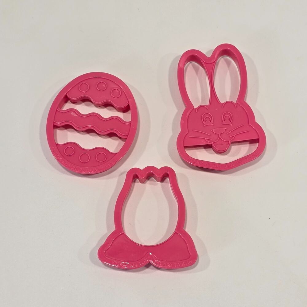 Wilton Spring Easter Cookie Cutters Set of 3 Bunny Rabbit Egg Tulip Flower Bud